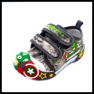 Chulis Double Strap Ruby Sneaker 4.5